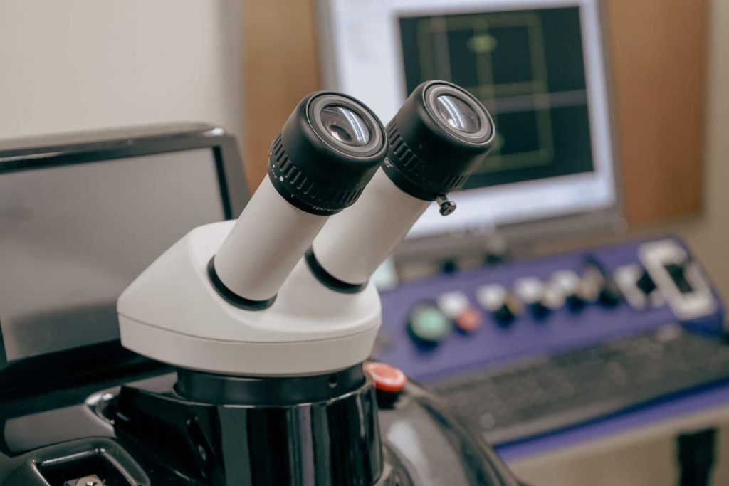 microscope-inspection-qa